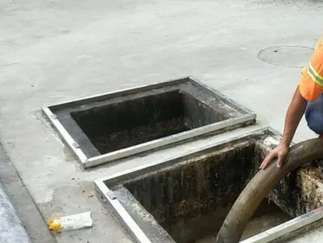 古蔺化粪池清理