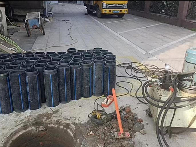 古蔺PE置换管厂家 DN315置换管 非开挖管短管置换